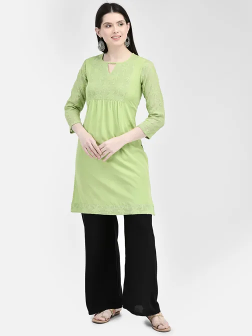 Ojjasvi Green Crepe Embroidered Kurta - Image 2